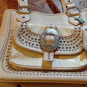 Beautiful Montana West Gun Bag with Decorative Buckle